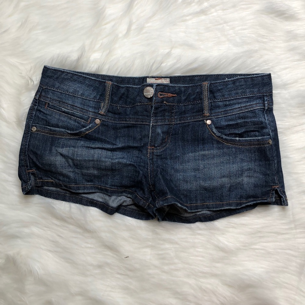 Short shorts